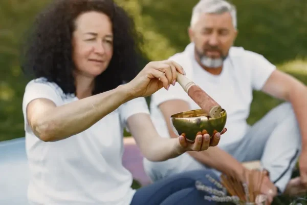 Projekt Aktywni Seniorzy – zapisy na warsztaty kulinarne i koncert mis tybetańskich w Miechowie