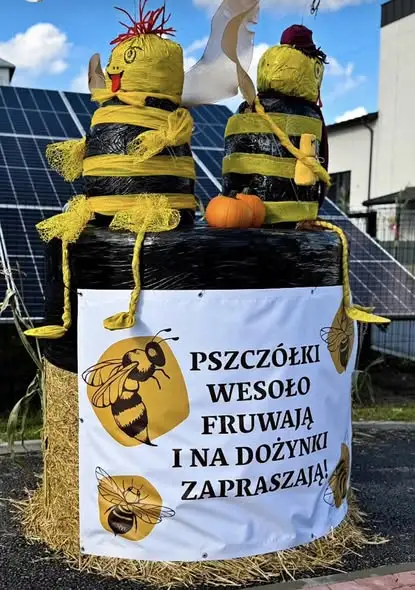 Dożynki 2026: KGW i OSP z Bukowskiej Woli tworzą wyjątkowe witacze ze słomy
