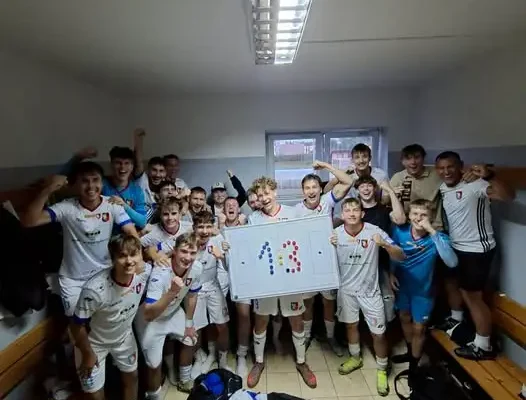 Piłkarze Pogoni Miechów w finale po emocjonującym comebacku