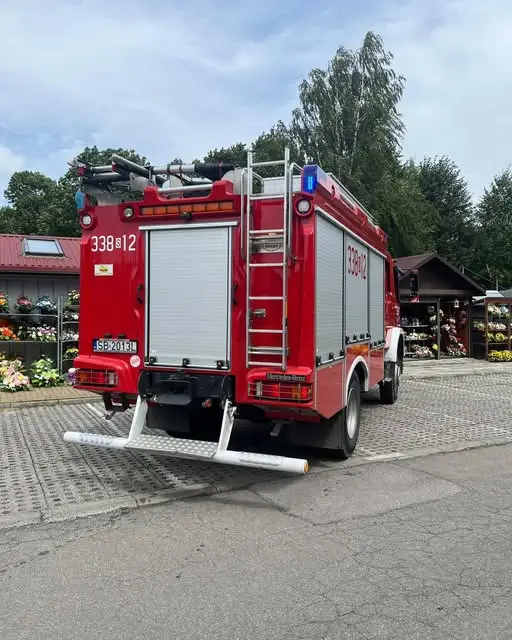 Zadymienie w budynku wielorodzinnym przy ul. Sterniczej w Bielsku-Białej — interwencja OSP Kamienica