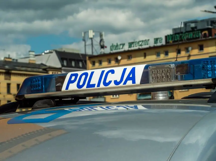 Rząd przedłuża stopnie alarmowe do 30 listopada