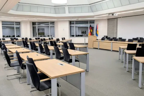 Powiatowa Rada Rynku Pracy w Miechowie obradowała nad lokalnym zatrudnieniem i ekonomią społeczną
